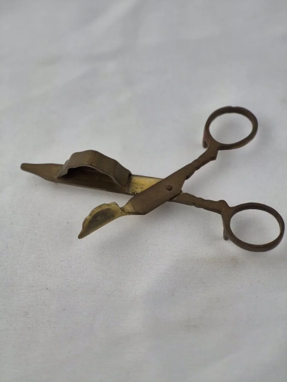 Vintage Brass Scissor-Style Candle Snuffer Extinguisher Feet Footed